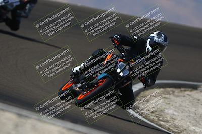 media/Sep-21-2025-TrackDaz (Sun) [[277c75b276]]/A Group/12pm (Turn 2)/